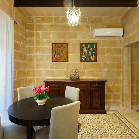 Апартаменты Stjulian's A Few Steps From The Sea - Hosted By Sweetstay