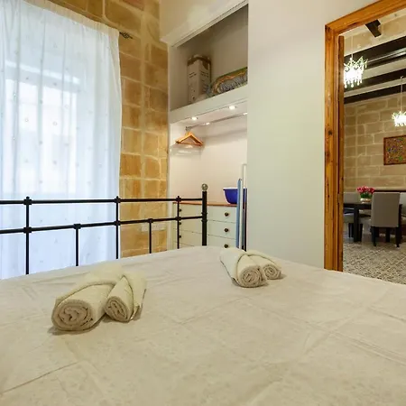 Apartment Stjulian's A Few Steps From The Sea - Hosted By Sweetstay *